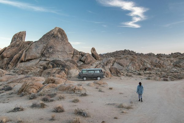 Comment organiser un voyage pour explorer les anciennes cités de la route de l'encens au Moyen-Orient ?