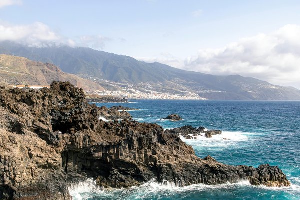 Découvrez les merveilles des îles des Canaries en détail